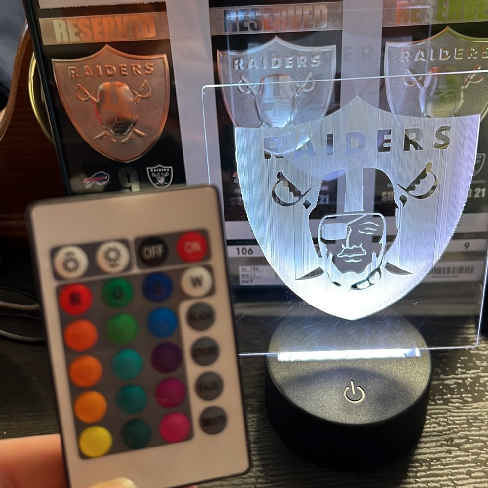 Sports Oakland Raiders Engraved LED Lamp with Remote - Picture 2 of 7